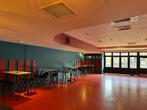 Victoria St, Windsor to rent Interior Photo- Image 2 of 7