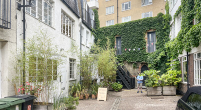 5-7A Kendrick Mews, London for sale Primary Photo- Image 1 of 8