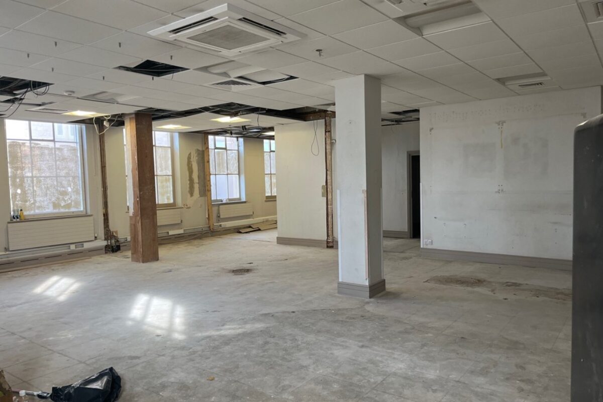 11 Rolle St, Exmouth to rent Interior Photo- Image 1 of 6