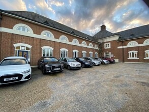 Bridport Rd, Dorchester to rent Building Photo- Image 2 of 4