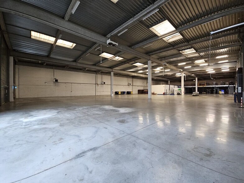 Industrial in Ivry-sur-Seine to rent - Interior Photo - Image 3 of 13