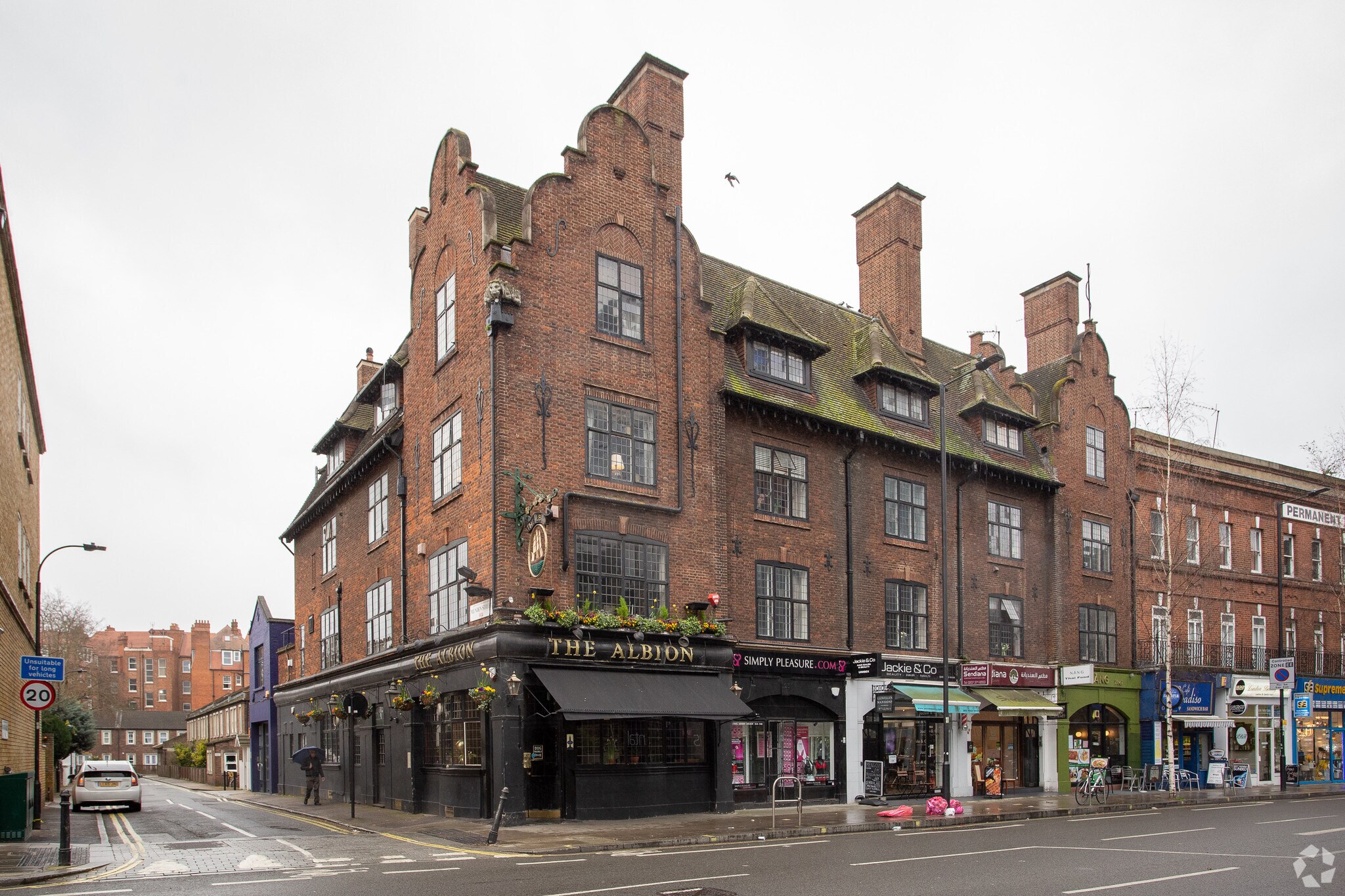 123-127 Hammersmith Rd, London for sale Primary Photo- Image 1 of 1