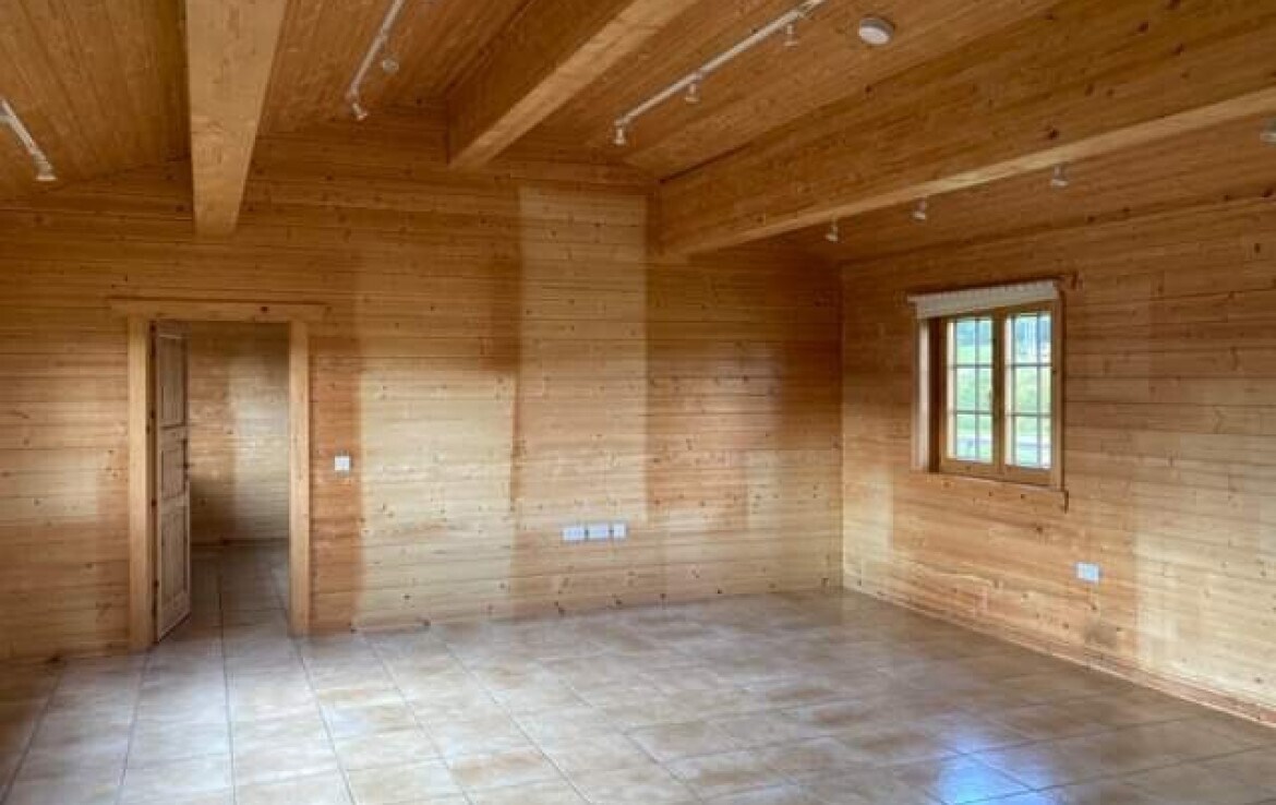 Deeside Activity Park, Aboyne to rent Interior Photo- Image 1 of 3