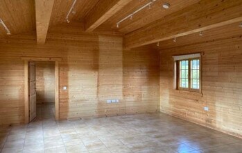 Deeside Activity Park, Aboyne to rent Interior Photo- Image 1 of 3