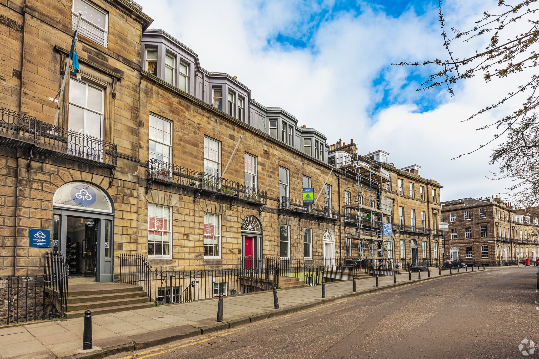13-15 Coates Cres, Edinburgh to rent Primary Photo- Image 1 of 3