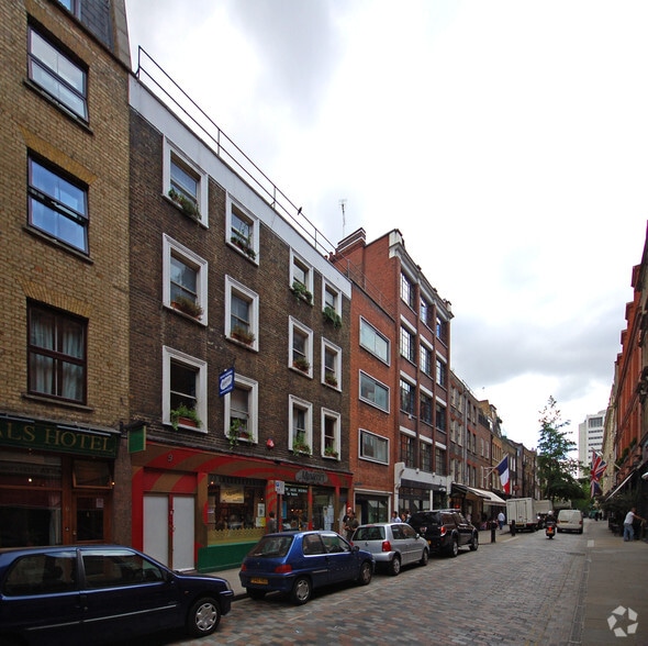 9-11 Monmouth St, London for sale - Building Photo - Image 1 of 1