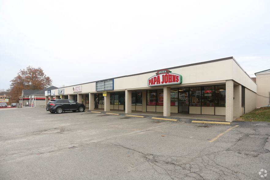 2102-2118 E Jackson Blvd, Jackson, MO for sale - Primary Photo - Image 1 of 1