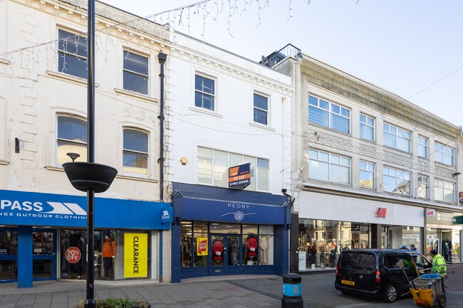 More details for 29 Montague St, Worthing - Retail to Rent