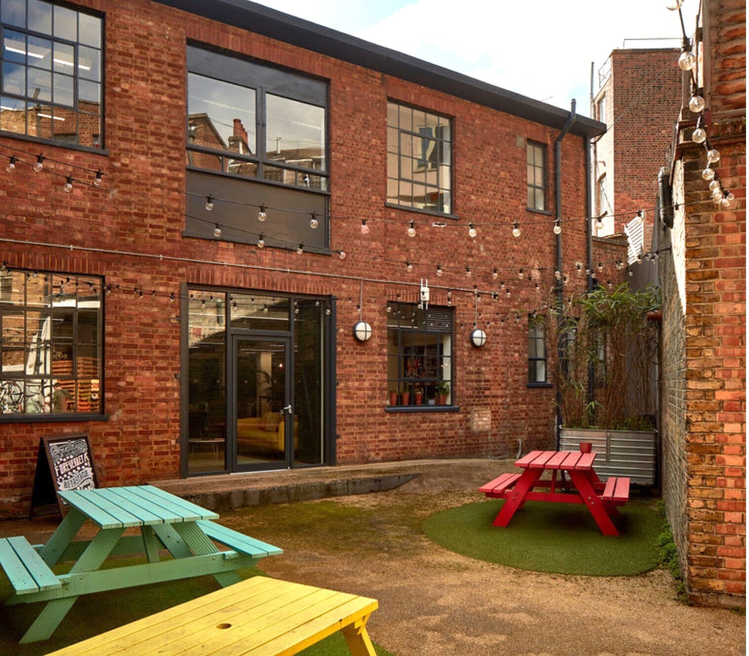 25 Holywell Row, London for sale Building Photo- Image 1 of 1