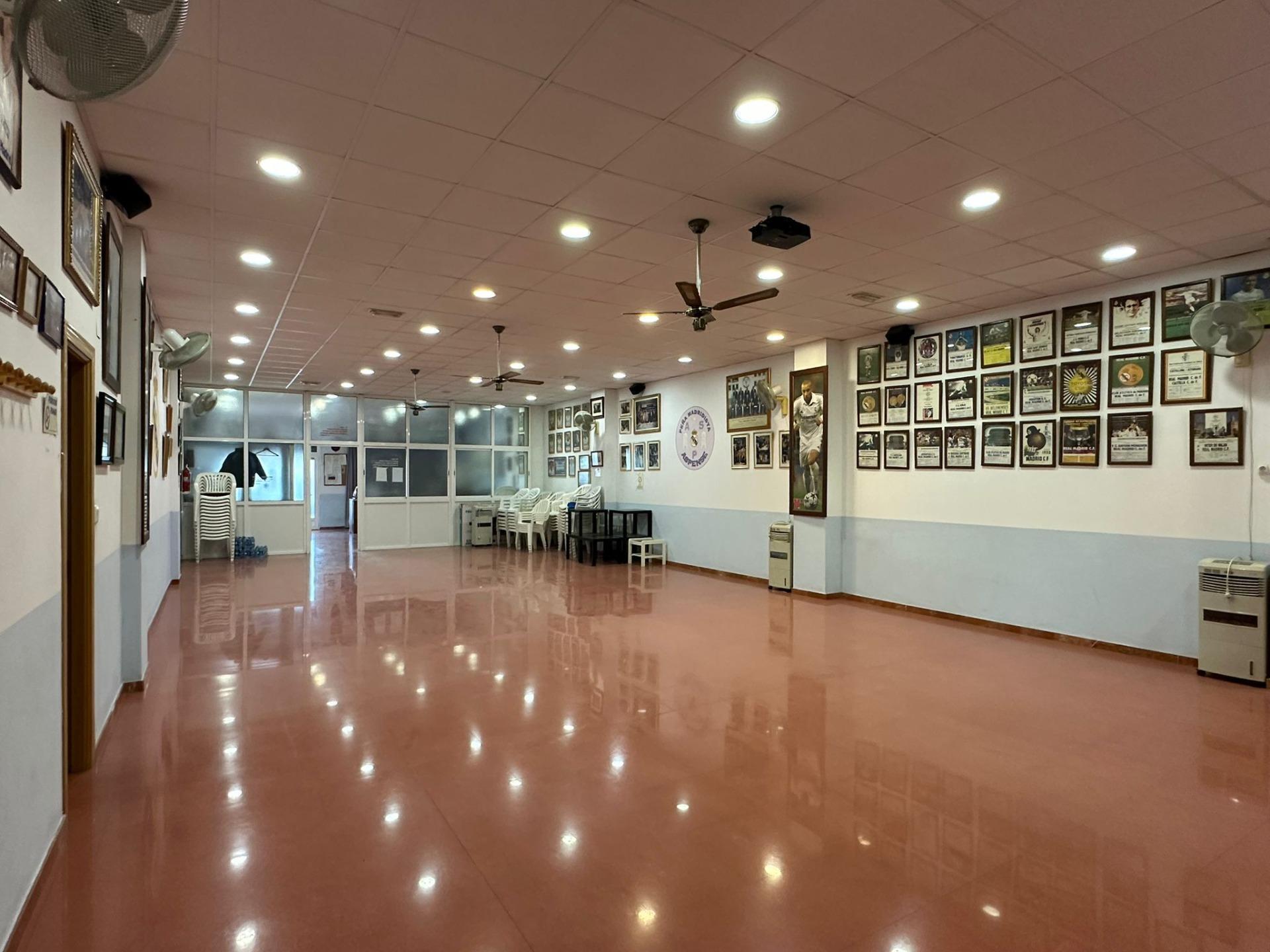 Retail in Aspe, Alicante for sale Interior Photo- Image 1 of 6