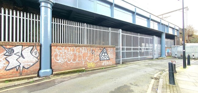 More details for Hadleigh St, London - Industrial to Rent