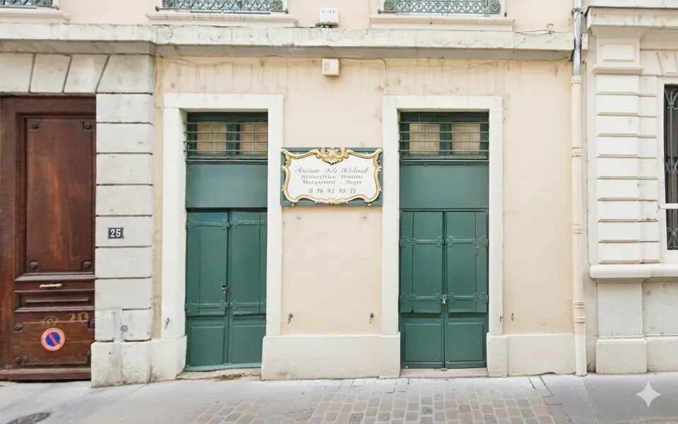 Location Commerce 55 m² - Photo 1