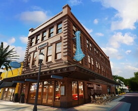 534 Cleveland St, Clearwater, FL to rent Building Photo- Image 1 of 2