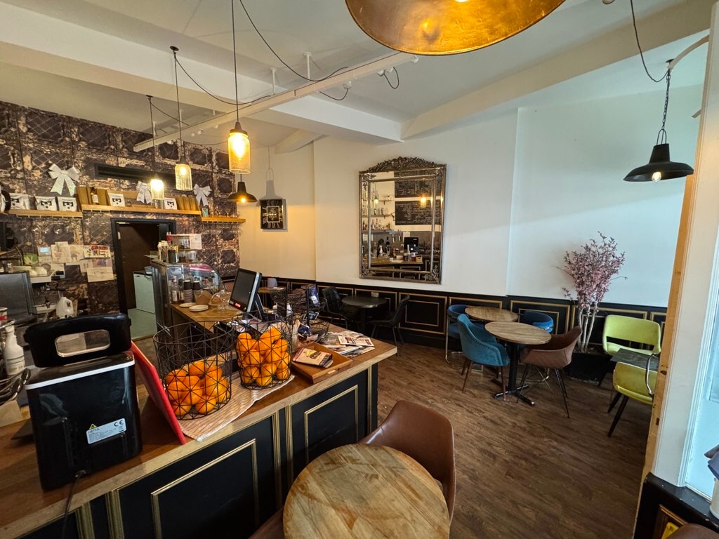 5 Main Para, Chorleywood to rent Interior Photo- Image 1 of 4