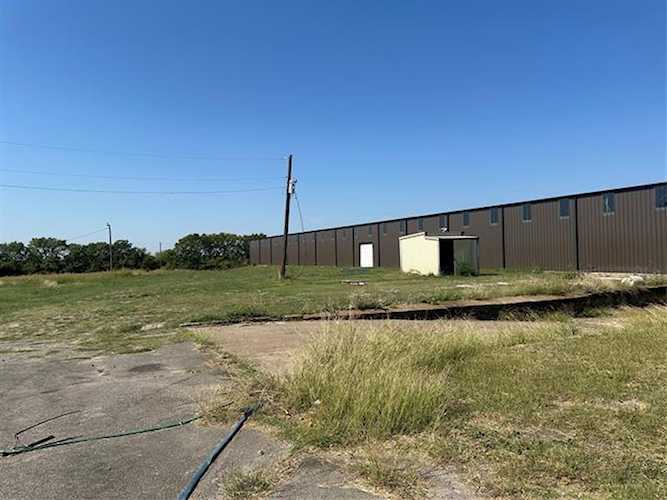 1800 North Collins Fwy, Howe, TX for rent - Building Photo - Image 2 of 6