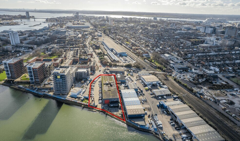 Mount Pleasant Rd, Southampton for sale - Aerial - Image 2 of 16