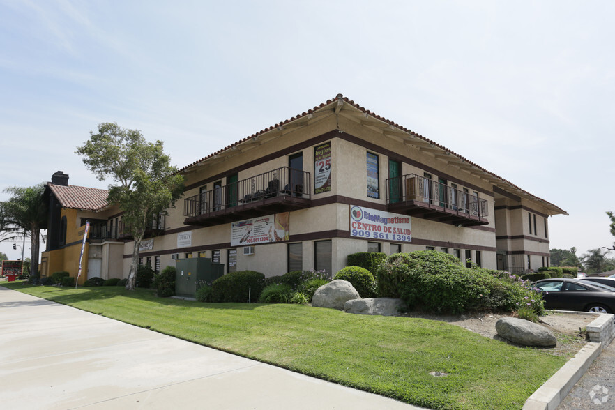 16689 Foothill Blvd, Fontana, CA for sale - Primary Photo - Image 1 of 1