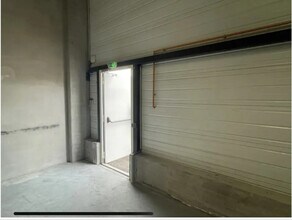 Rue De Savoie, Saint-Quentin-Fallavier to rent Interior Photo- Image 2 of 8