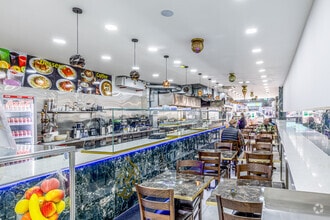 162 Camden High St, London to rent Interior Photo- Image 1 of 12