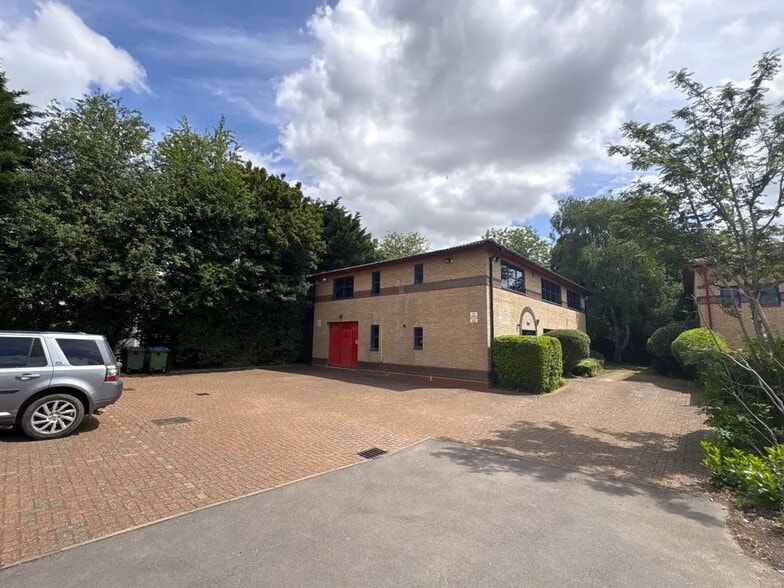 7 Landscape Close, Weston-on-the-Green, Bicester to rent - Building Photo - Image 3 of 15