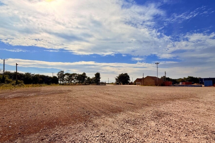 Langrick Rd, Lincoln to rent - Building Photo - Image 2 of 2