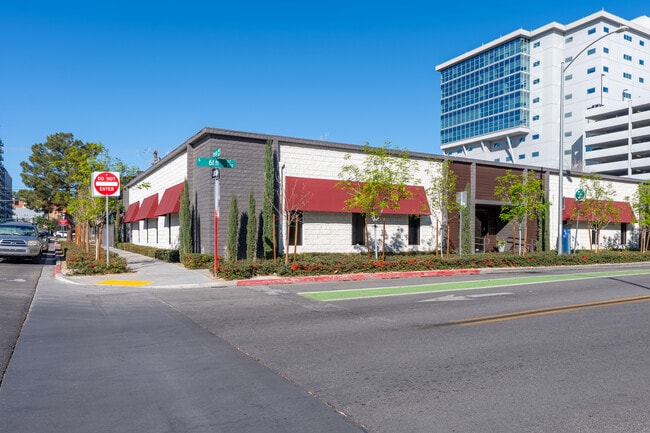 More details for 530 S 6th St, Las Vegas, NV - Office to Rent