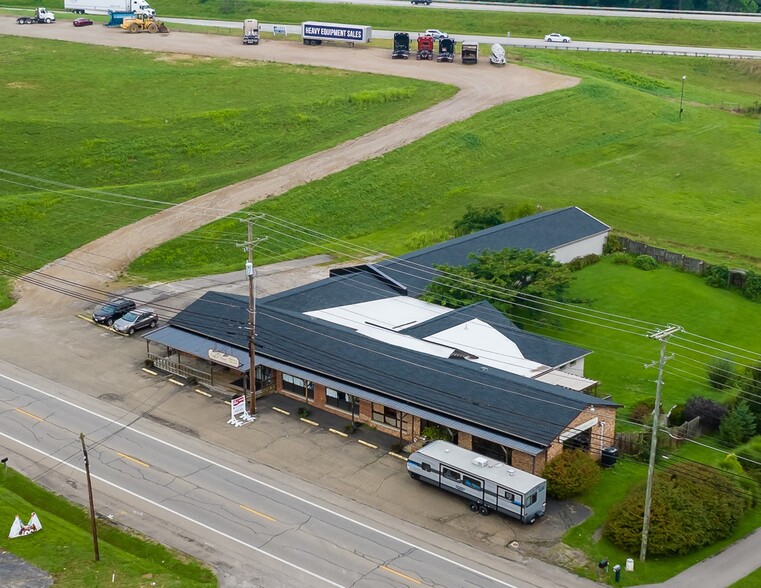 2885 East Pike, Zanesville, OH for sale - Primary Photo - Image 1 of 10