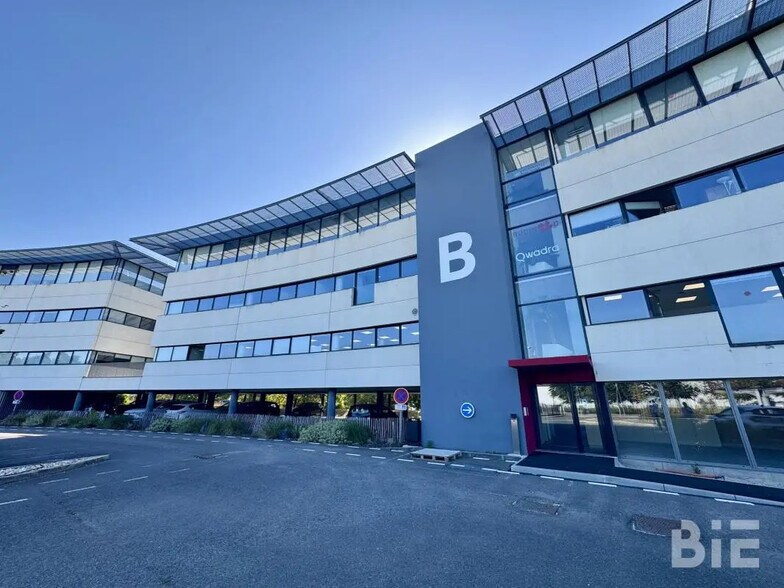 Office in Mérignac to rent - Building Photo - Image 1 of 13