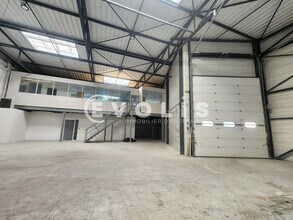 36 Rue Champ Dolin, Saint-Priest to rent Interior Photo- Image 2 of 13