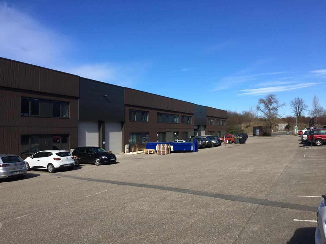 12 Chemin Des Gorges, Dardilly to rent Building Photo- Image 1 of 11
