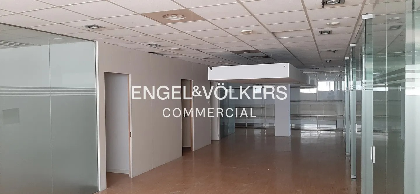 Sant Cugat del Vallès, BAR 08173 - - - Interior Photo - Image 1 of 4