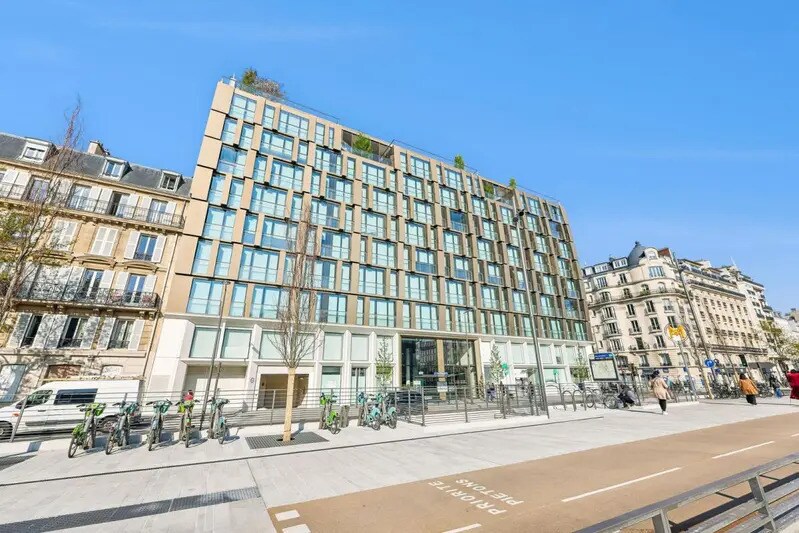 168 Avenue Charles De Gaulle, Neuilly-sur-Seine to rent - Building Photo - Image 1 of 29