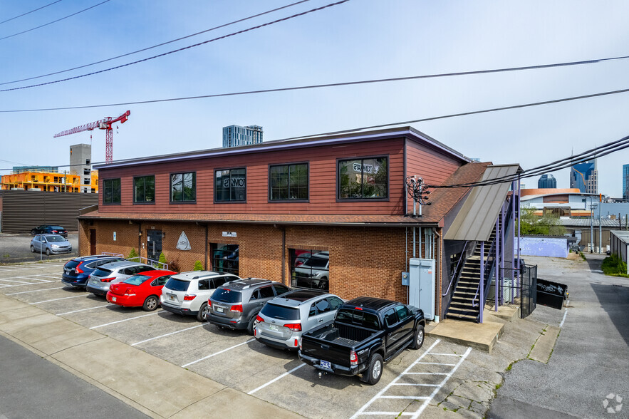 632 Fogg St, Nashville, TN for rent - Building Photo - Image 1 of 19