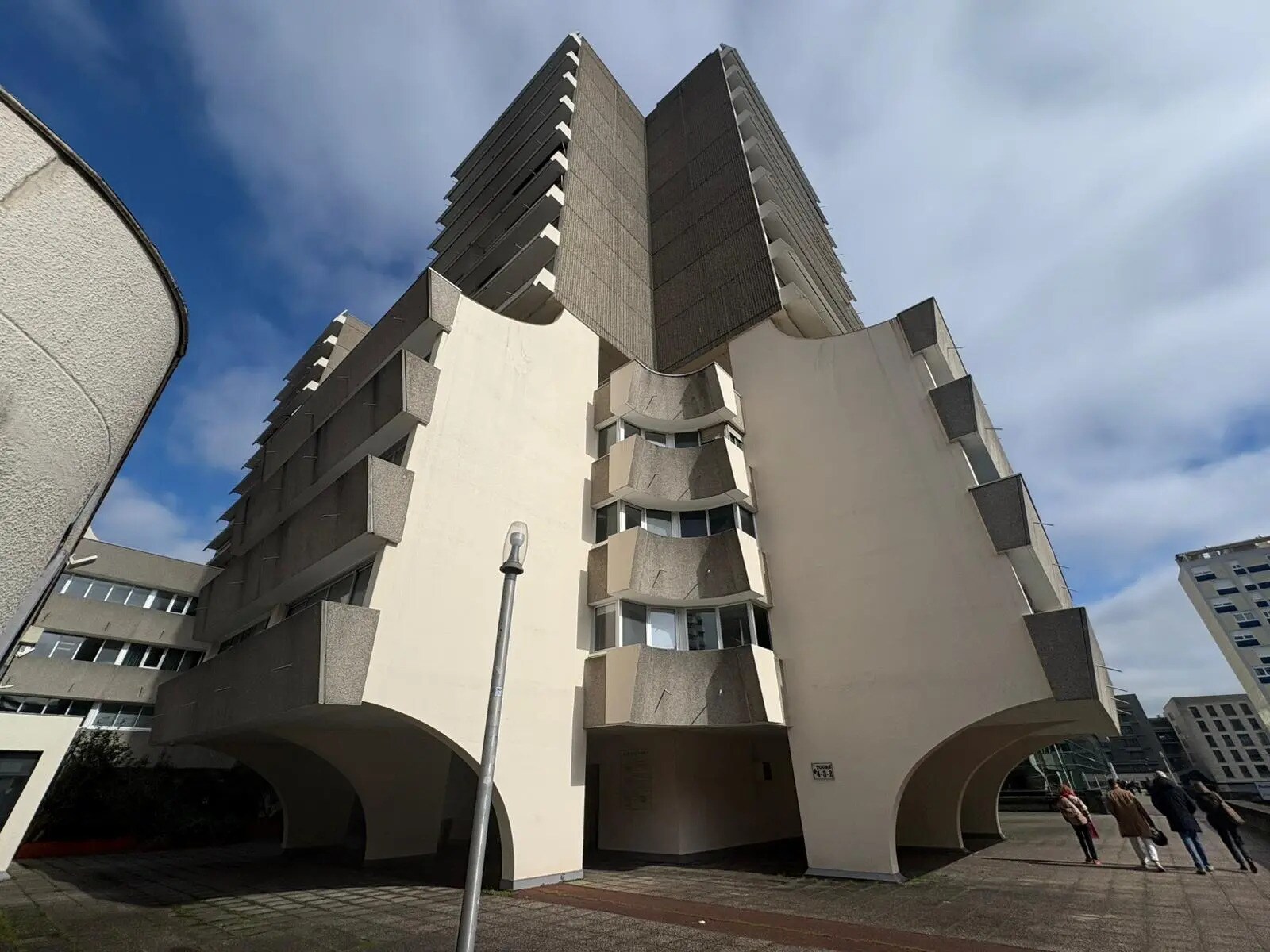 74 Rue Georges Bonnac, Bordeaux to rent Building Photo- Image 1 of 23