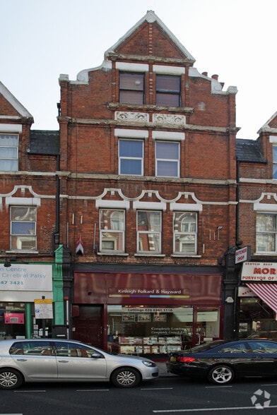 24 Broadway Para, London to rent - Building Photo - Image 3 of 3