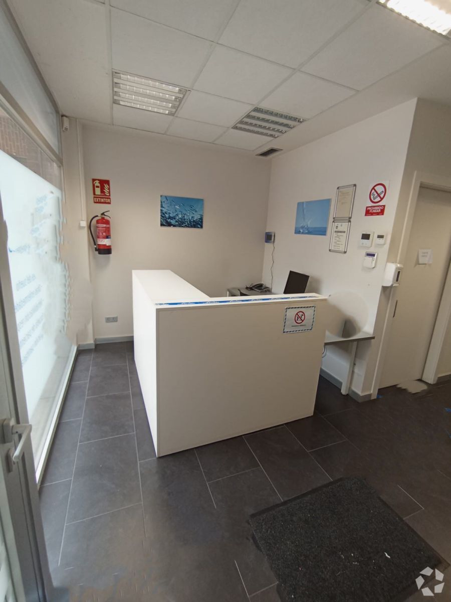 Retail in Ávila, Ávila to rent Interior Photo- Image 1 of 5