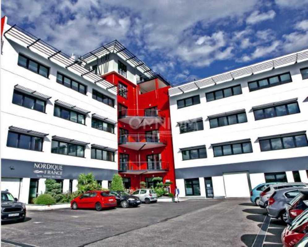 Office in Saint-Priest to rent Building Photo- Image 1 of 11