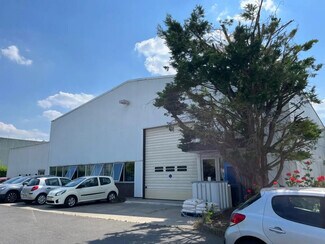 More details for 7-11 Rue De L'Equerre, SAINT-OUEN-L'AUMONE - Office, Light Industrial to Rent