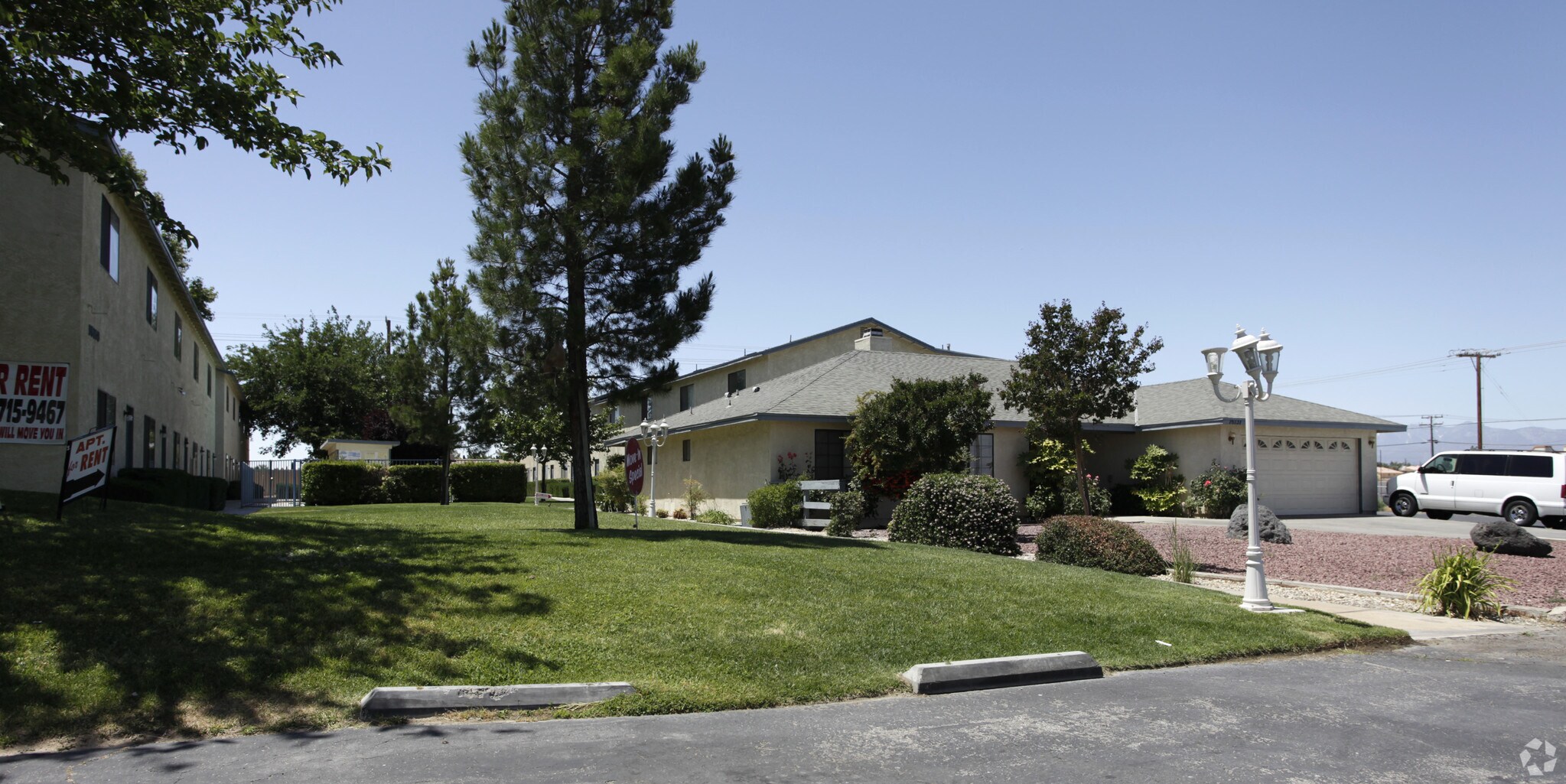 16131-16153 Bear Valley Rd, Hesperia, CA for sale Primary Photo- Image 1 of 1