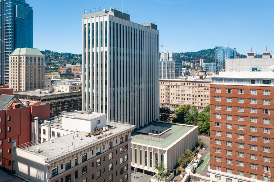 707 SW Washington St, Portland, OR for rent - Building Photo - Image 3 of 12