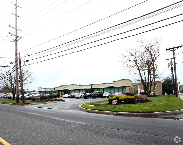 2070 Springdale Rd, Cherry Hill, NJ for rent - Building Photo - Image 1 of 9