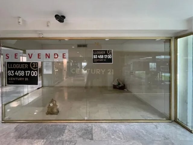 Retail in Barcelona, Barcelona to rent Interior Photo- Image 1 of 2