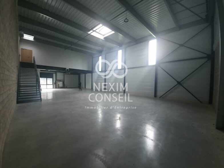 Industrial in Livry-Gargan to rent - Interior Photo - Image 2 of 4