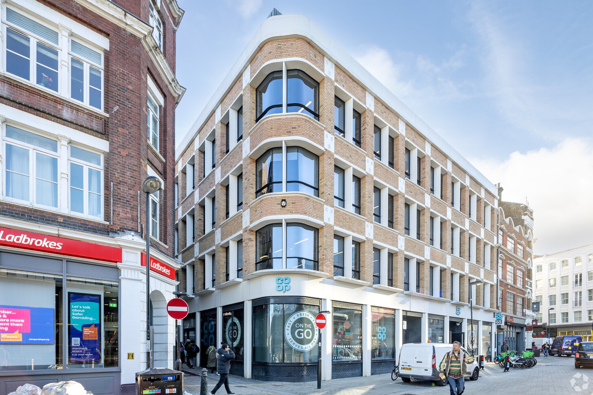 1 Benjamin St, London to rent Primary Photo- Image 1 of 14