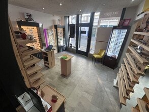 14 Smith St, Guernsey to rent Interior Photo- Image 1 of 4