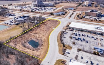 2600 W Corporate Preserve Dr, Oak Creek, WI for sale Aerial- Image 1 of 7