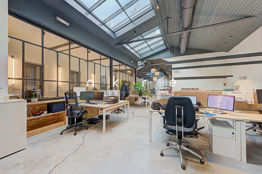 Build-to-Rent in Paris for sale - Building Photo - Image 2 of 15