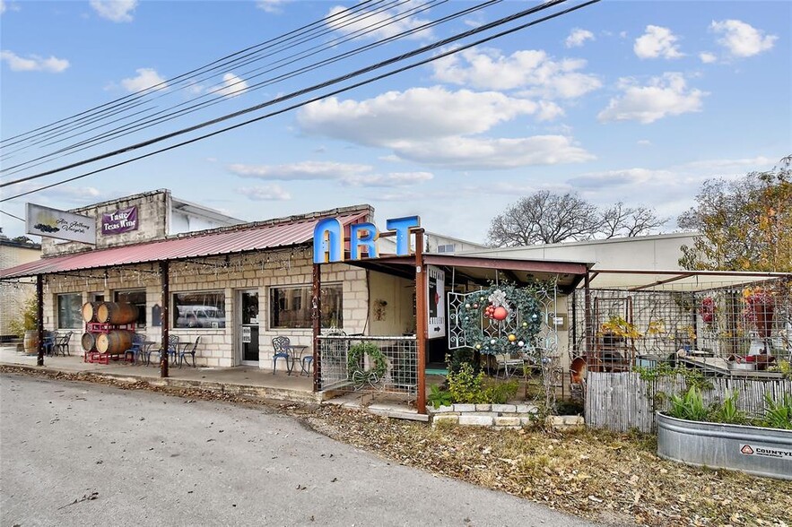 213 Nugent Ave, Johnson City, TX for sale - Building Photo - Image 3 of 33