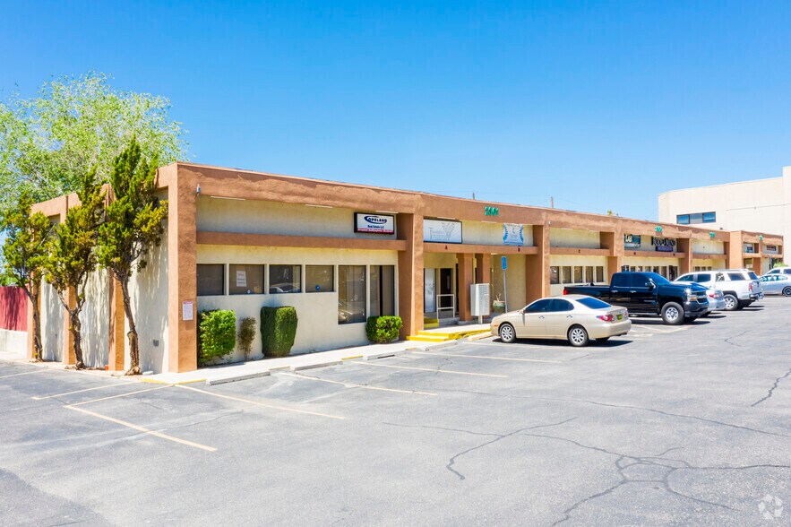 2301-2315 San Pedro Dr NE, Albuquerque, NM for sale - Building Photo - Image 1 of 1