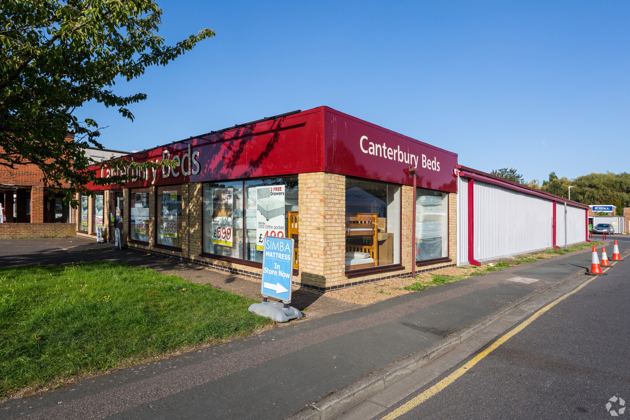 20 Maynard Rd, Canterbury for sale Primary Photo- Image 1 of 1